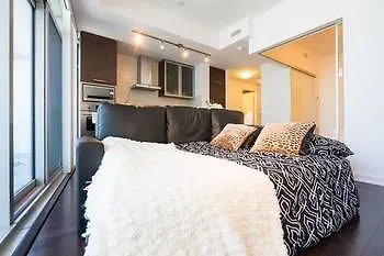 Hotel New One Bedroom Condo Downtown-Cn Tower Toronto